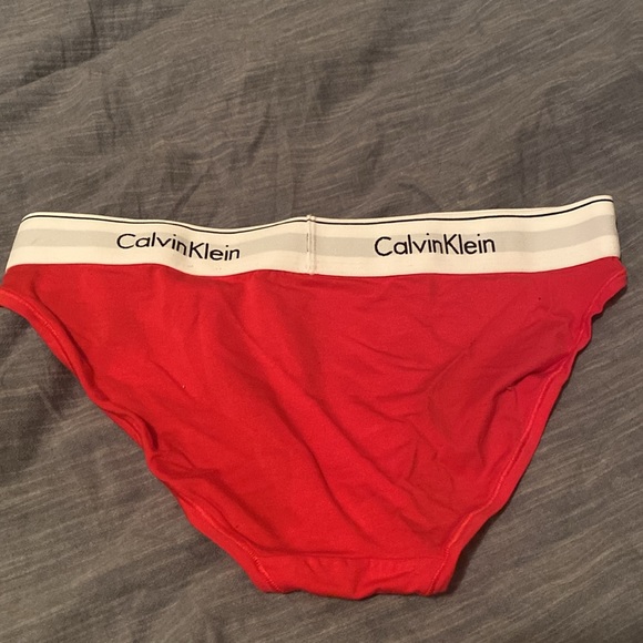 Calvin Klein bikini - Picture 3 of 3